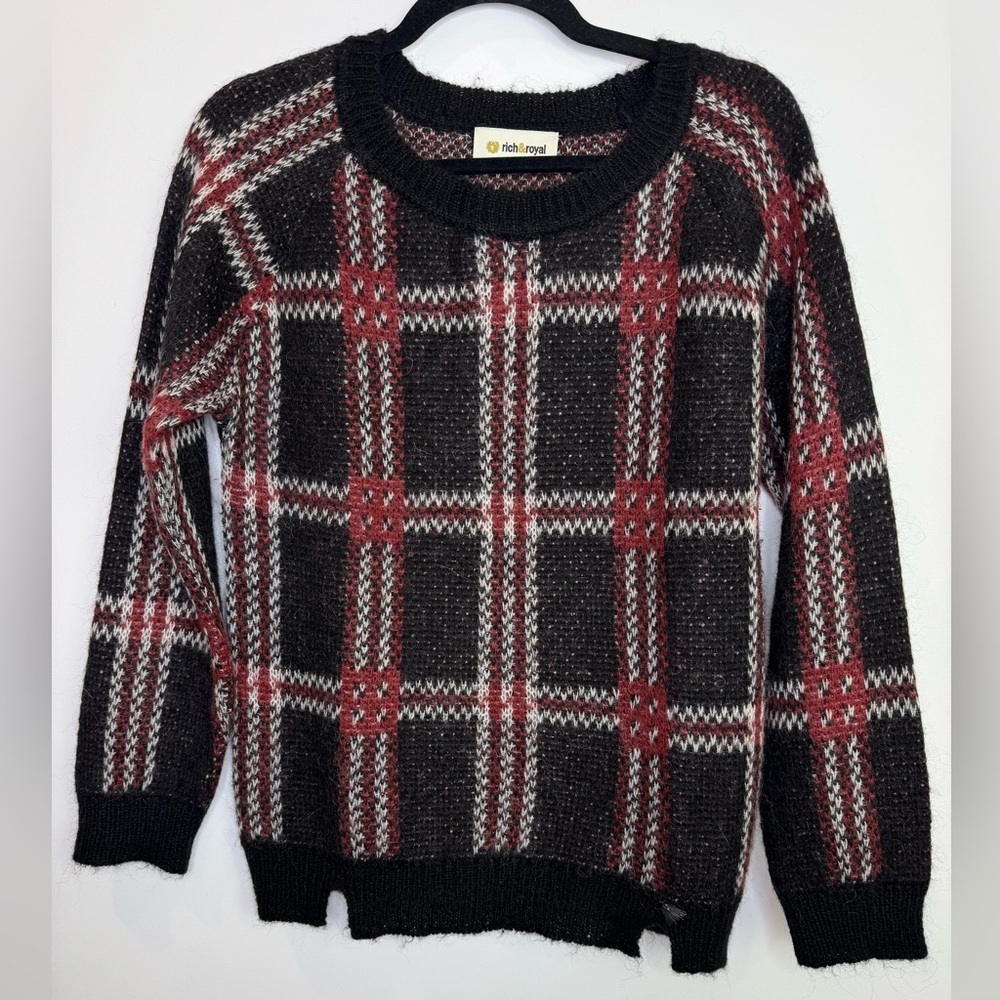 Rich & Royal Black Red Plaid fluffy mohair crewneck Sweater size medium